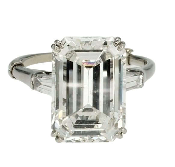 Emerald cut Diamond Ring 