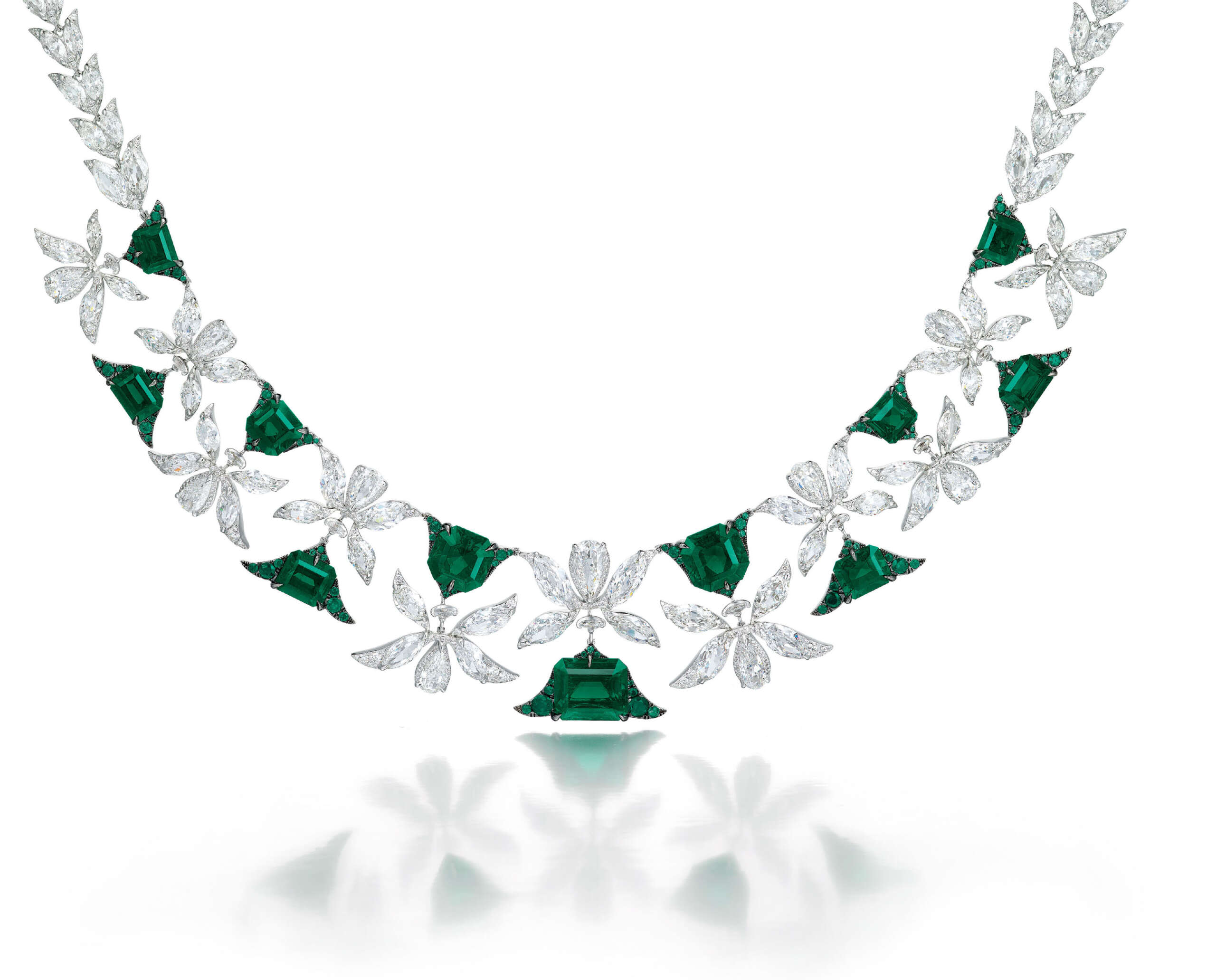Collana smeraldi e diamanti Edmond Chin per la Maison Boghossian