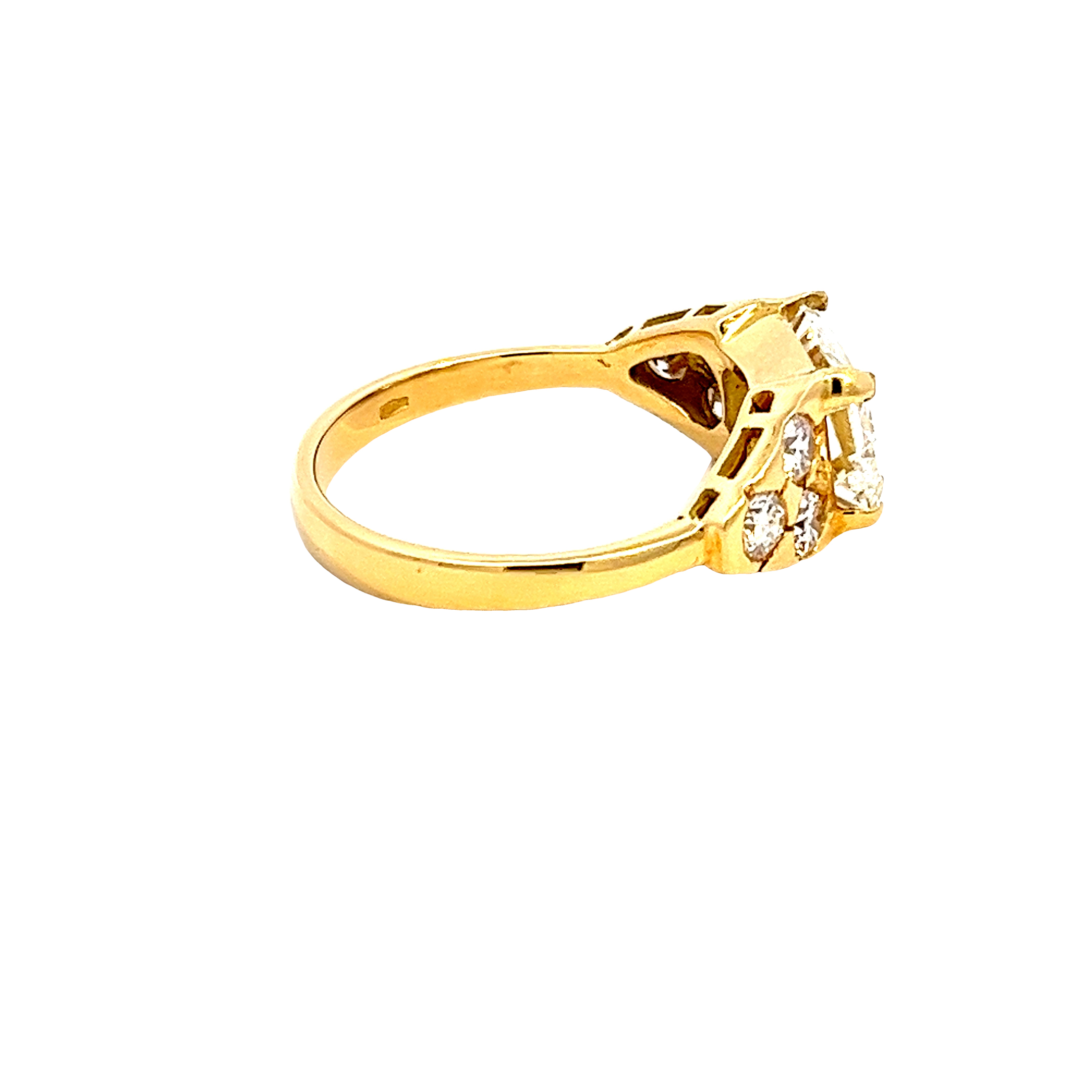 Dazzling 3.07ct Diamond Ring in 19ct Yellow Gold.jpeg