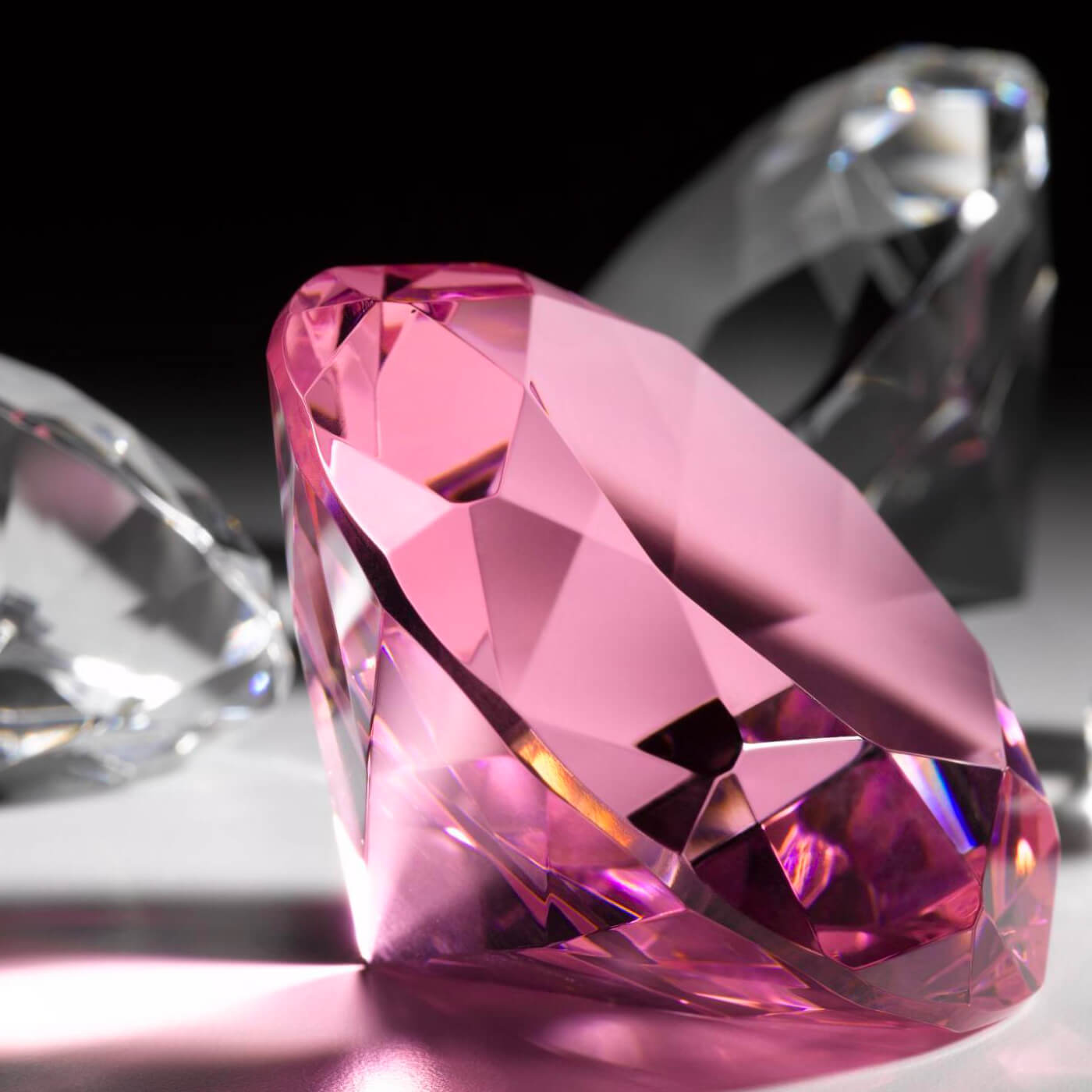 Escala de color de los diamantes: todos los colores de diamantes