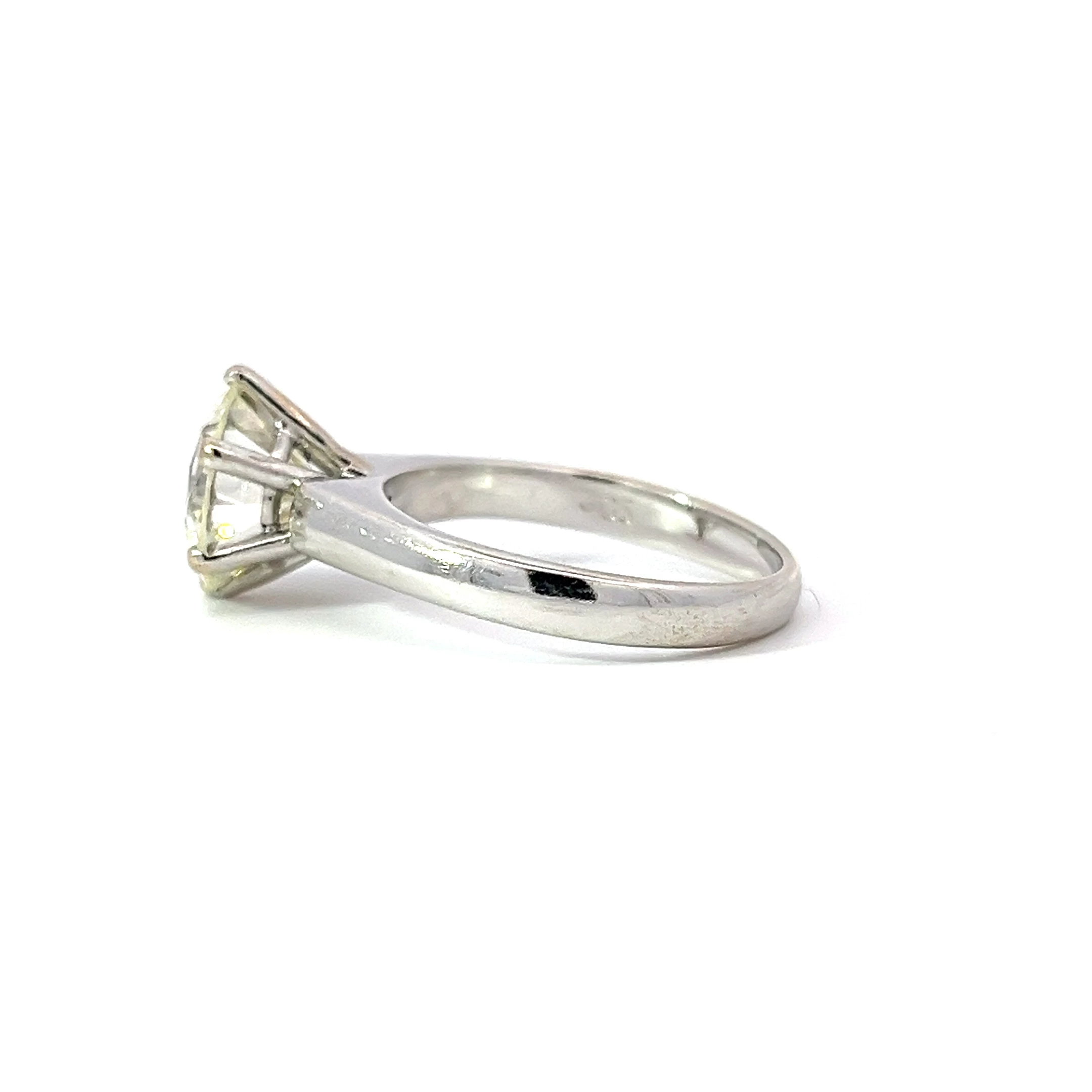 Diamond Ring 3.651.webp