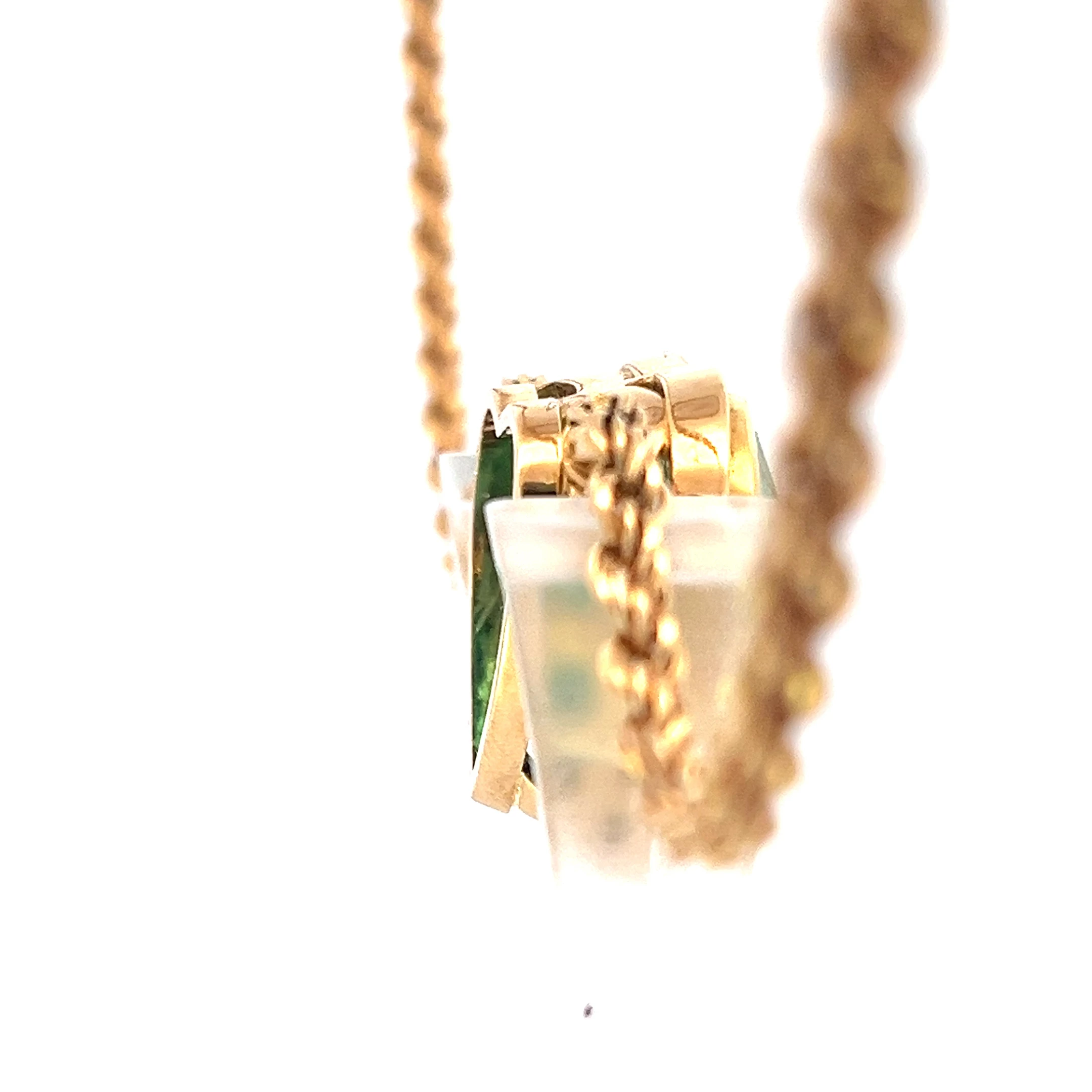 18ct Gold Necklace with Heart-Shaped Gemstone4.webp