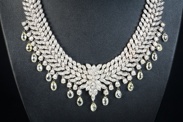 Collar de diamantes 