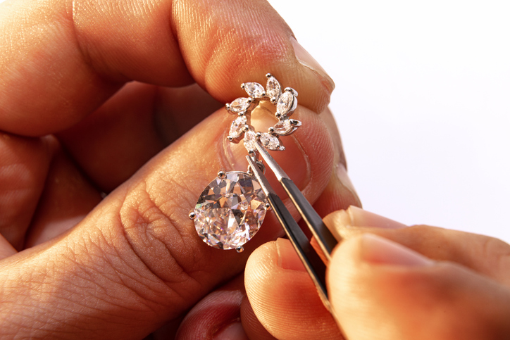 Restauration de bijoux 