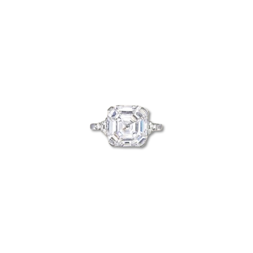 Un anillo Art Déco con diamante talla Asscher de los años 20