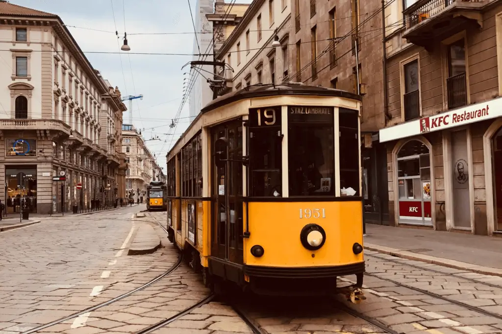 Valutazione delle pietre preziose a Milano