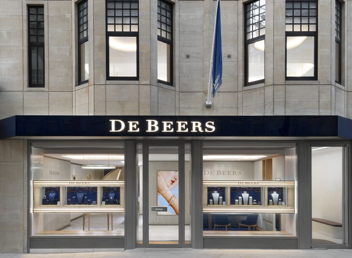 De Beers abbassa i prezzi: segnale d’allarme per i diamanti